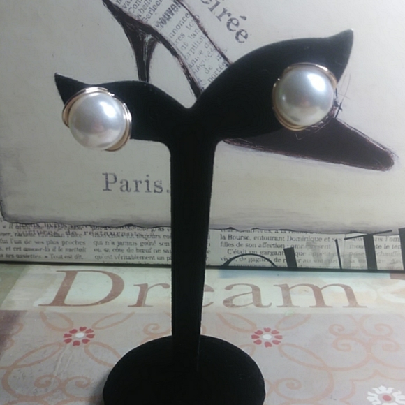 Dbl Ended Faux Pearl Earrings💗 - Picture 5 of 6